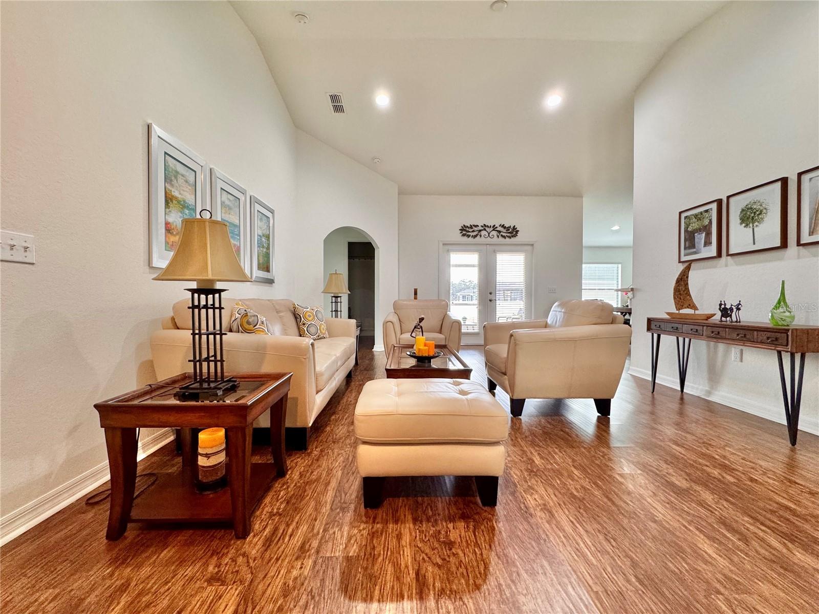 2962 CREEKS CROSSING BLVD, LAKELAND, FL, 33810