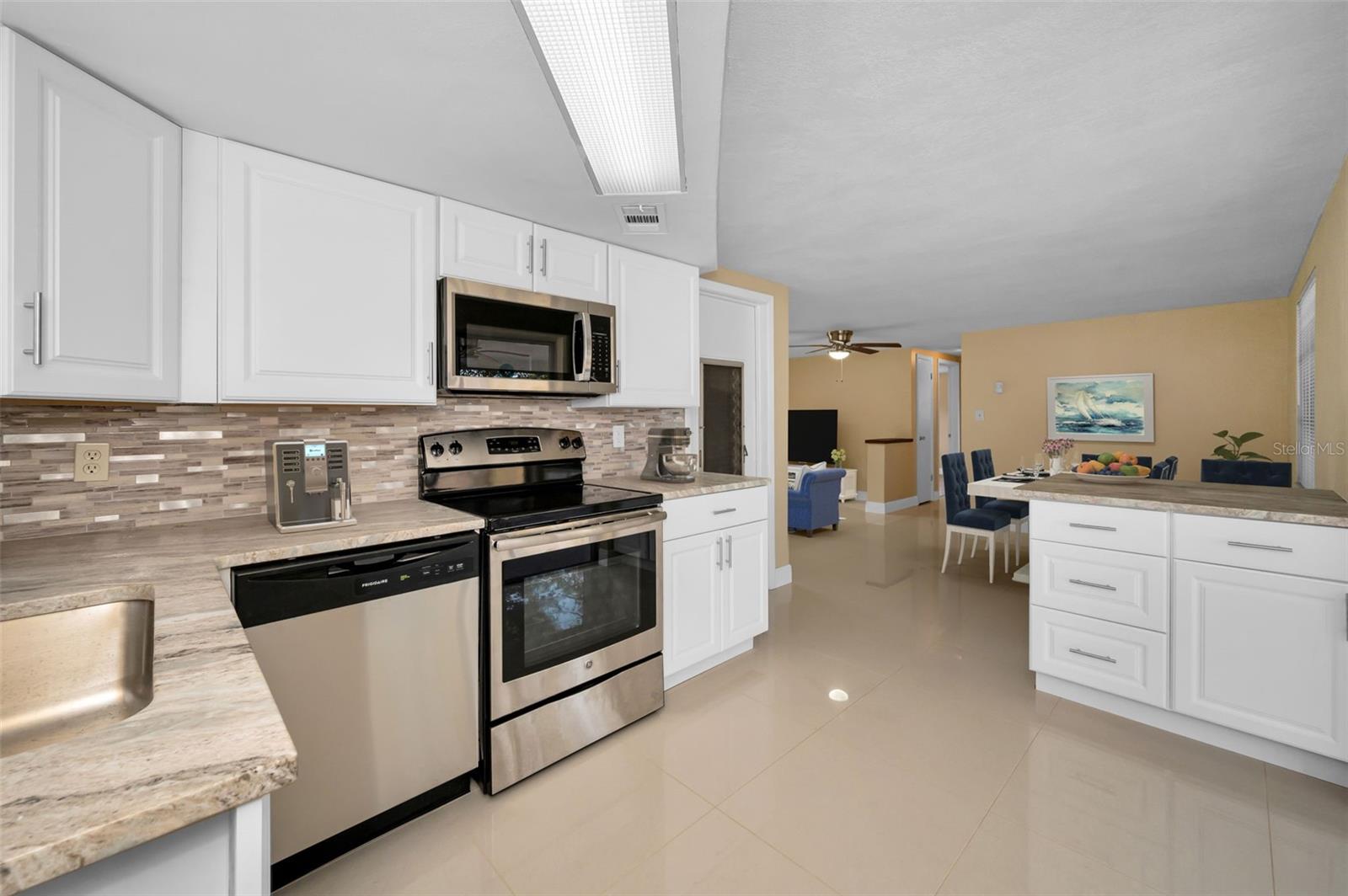 9100 LUNAR LN, PORT RICHEY, FL, 34668