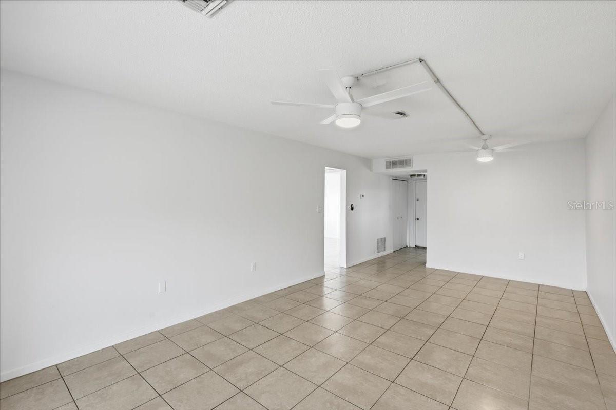 805 W LANCASTER RD #H109, ORLANDO, FL, 32809