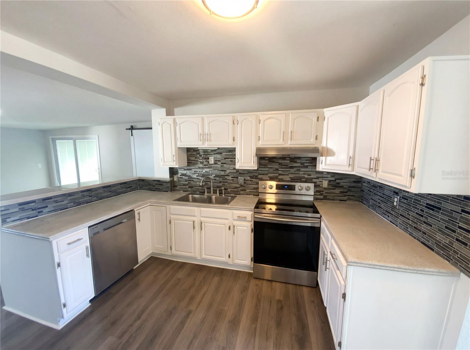 6955 80TH AVE N, PINELLAS PARK, FL, 33781