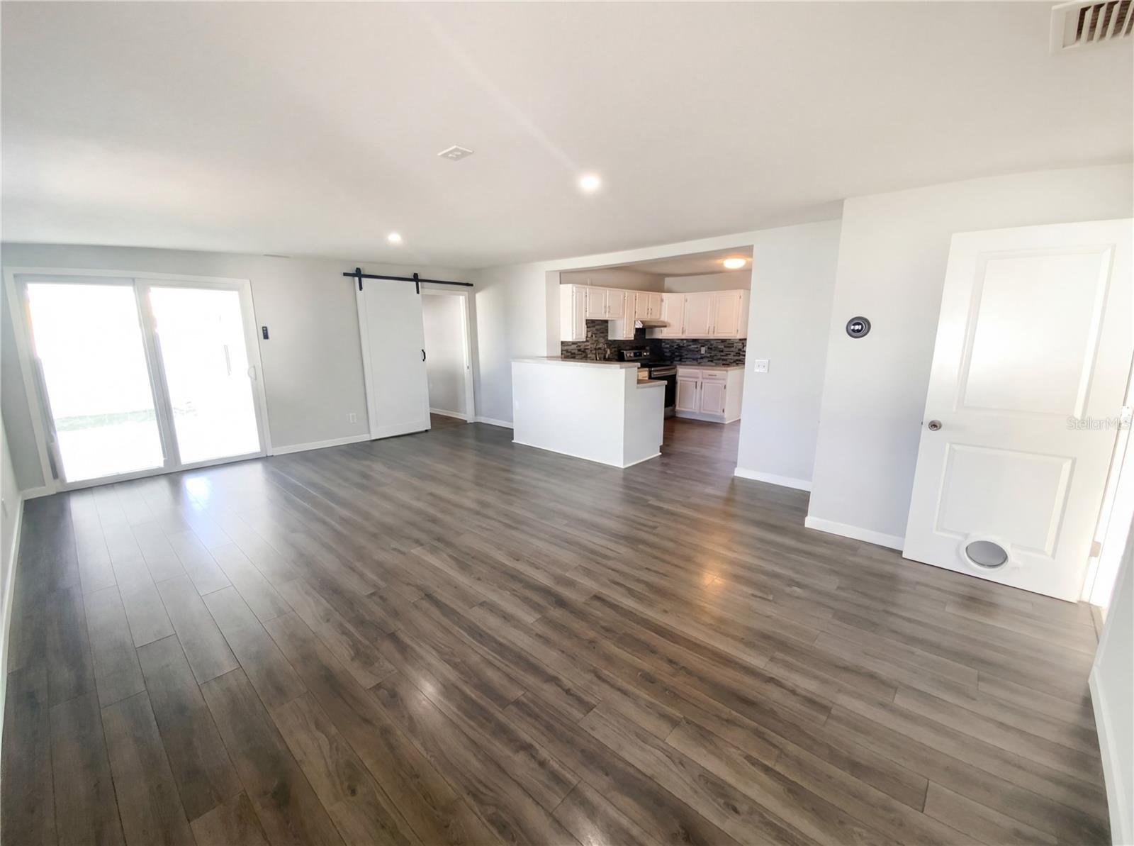 6955 80TH AVE N, PINELLAS PARK, FL, 33781