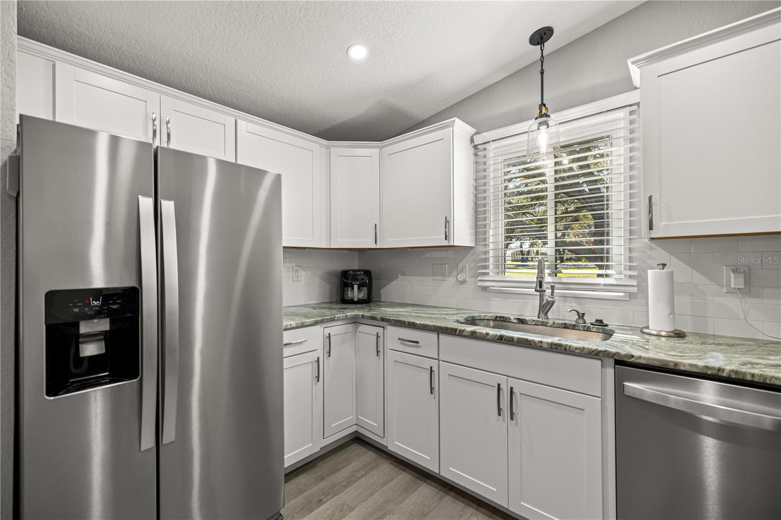 814 ORCHID ST, LADY LAKE, FL, 32159