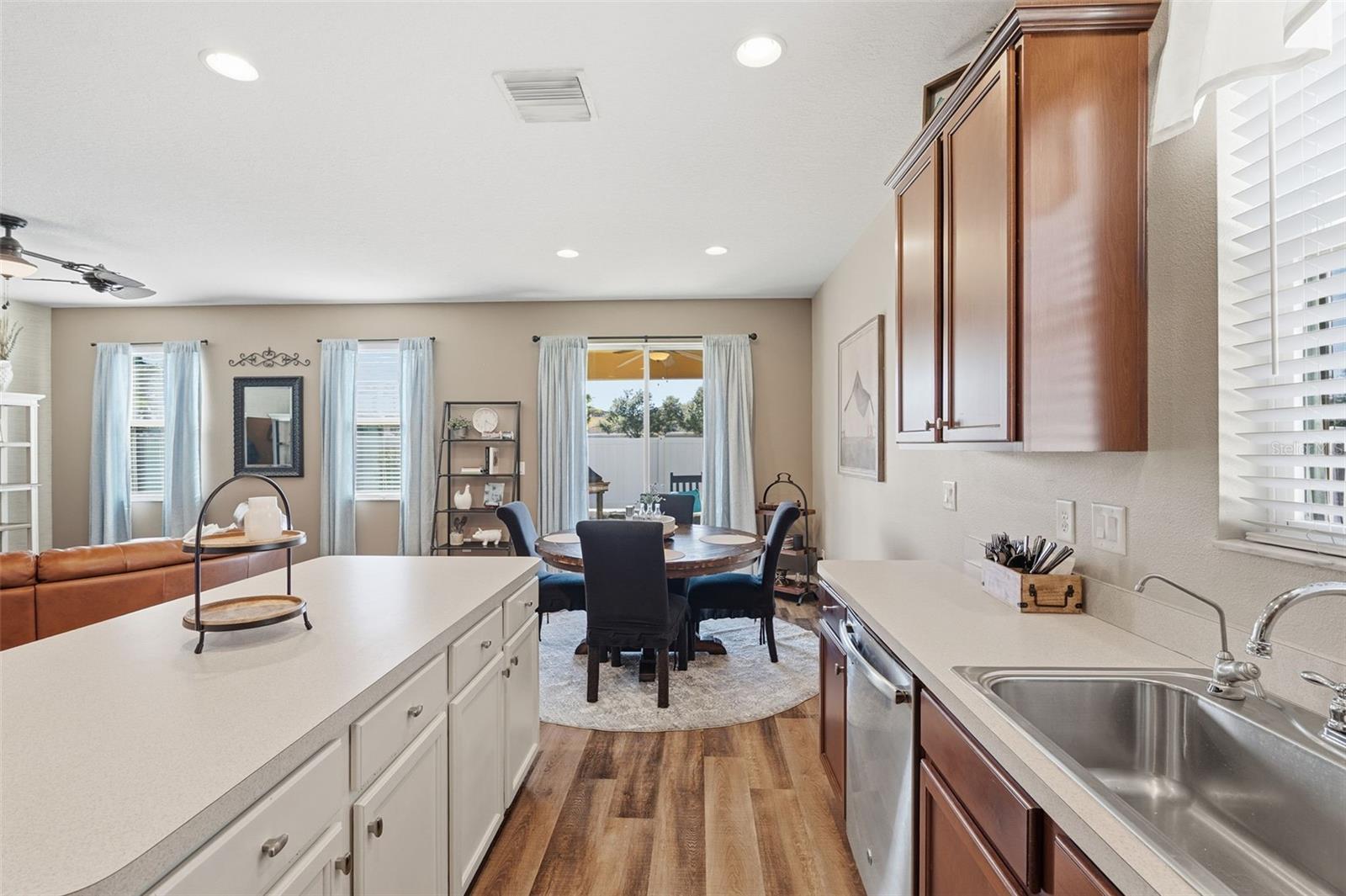 12122 RAMBLING STREAM DR, RIVERVIEW, FL, 33569