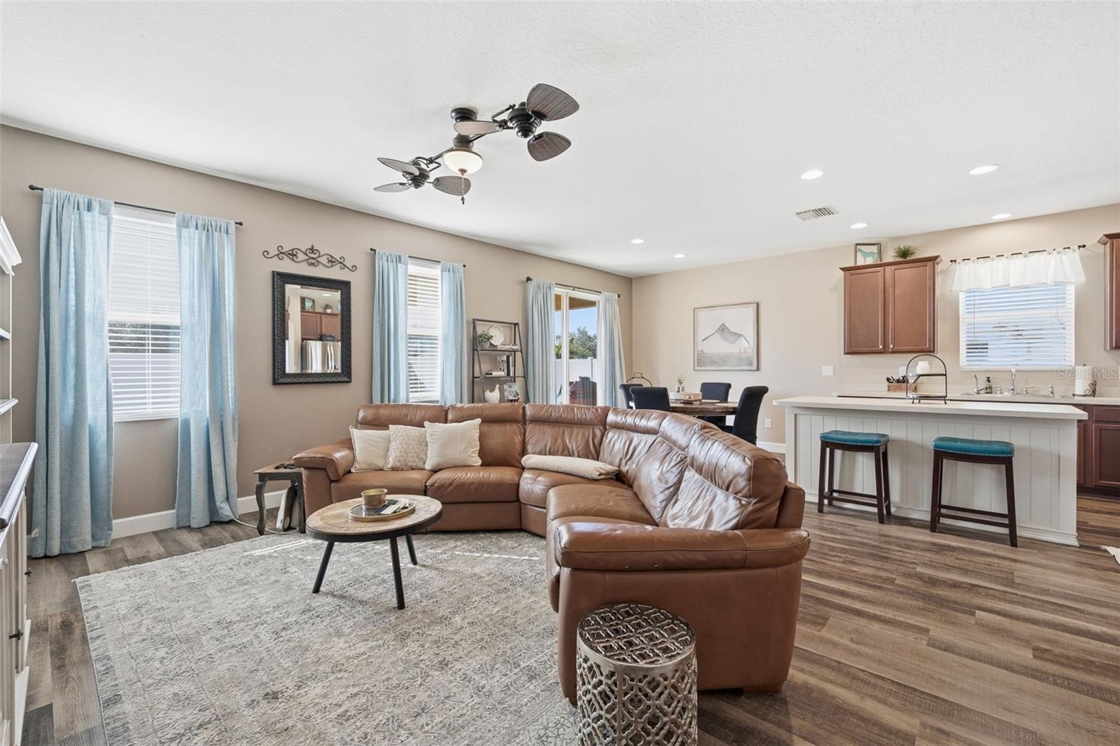 12122 RAMBLING STREAM DR, RIVERVIEW, FL, 33569