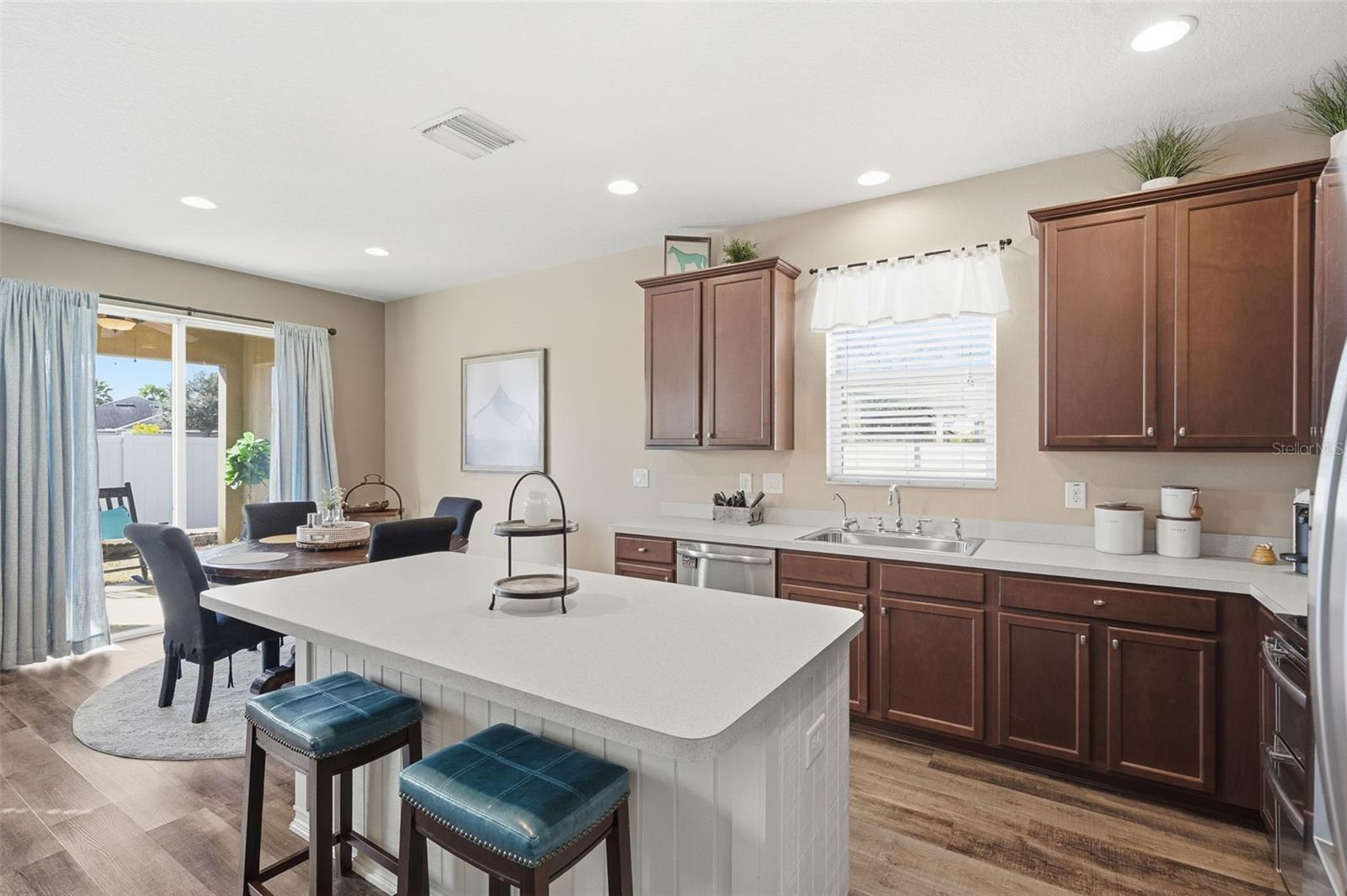 12122 RAMBLING STREAM DR, RIVERVIEW, FL, 33569