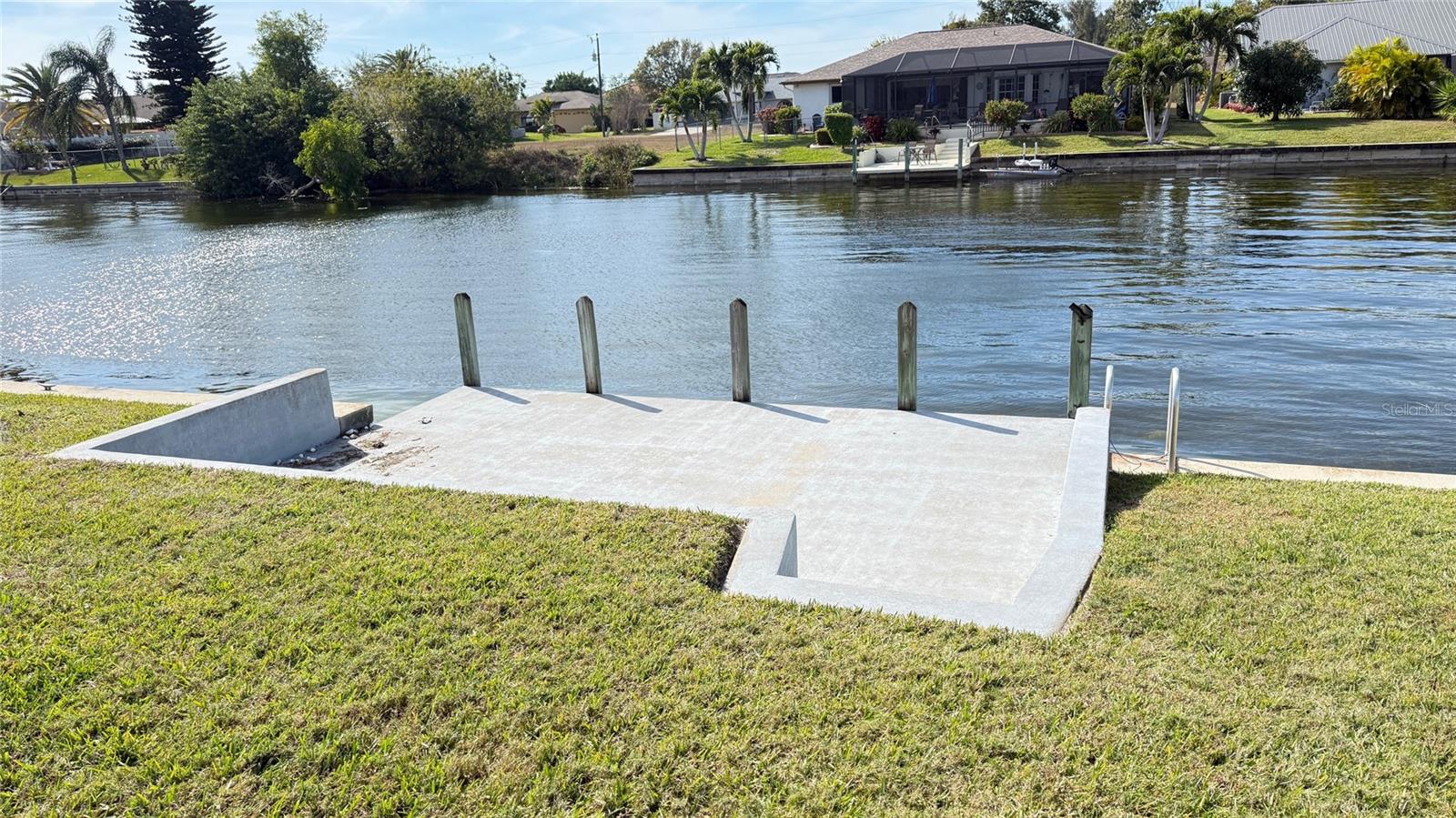 2122 SE 6TH AVE SE, CAPE CORAL, FL, 33990