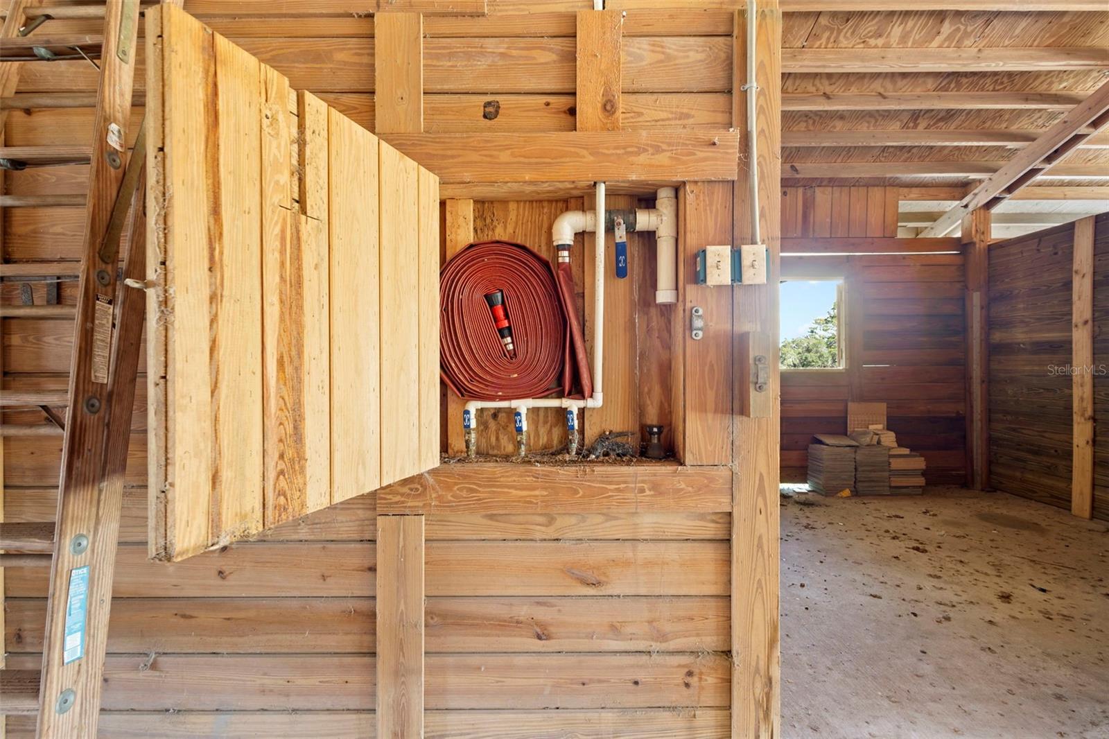 42554 MAGGIE JONES RD, PAISLEY, FL, 32767