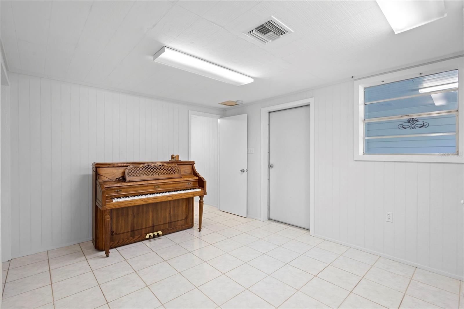 42554 MAGGIE JONES RD, PAISLEY, FL, 32767