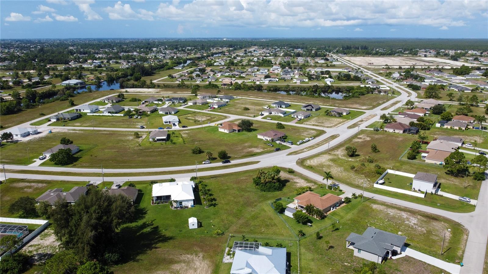 4239 E GATOR CIR, CAPE CORAL, FL, 33909