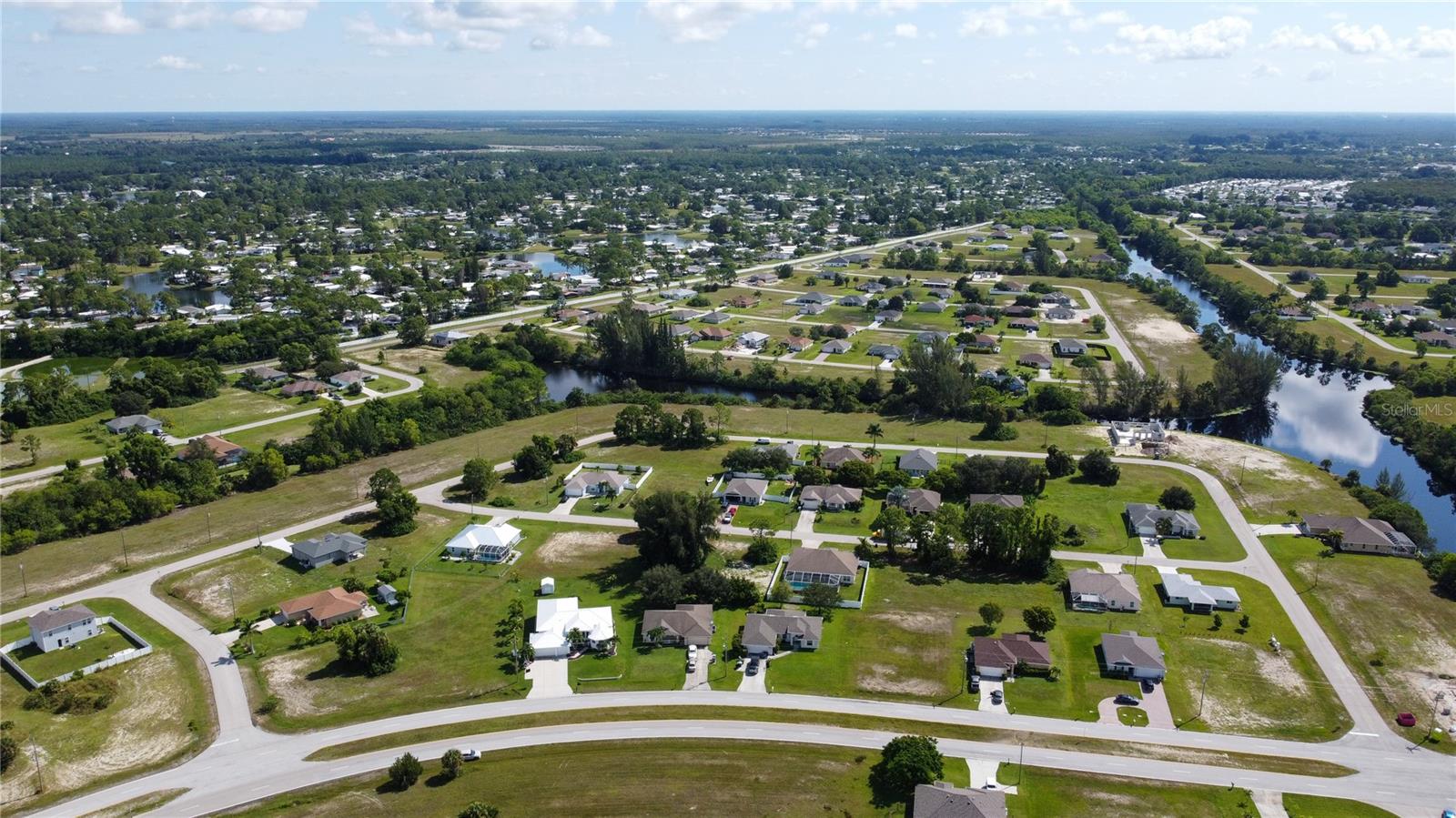 4239 E GATOR CIR, CAPE CORAL, FL, 33909