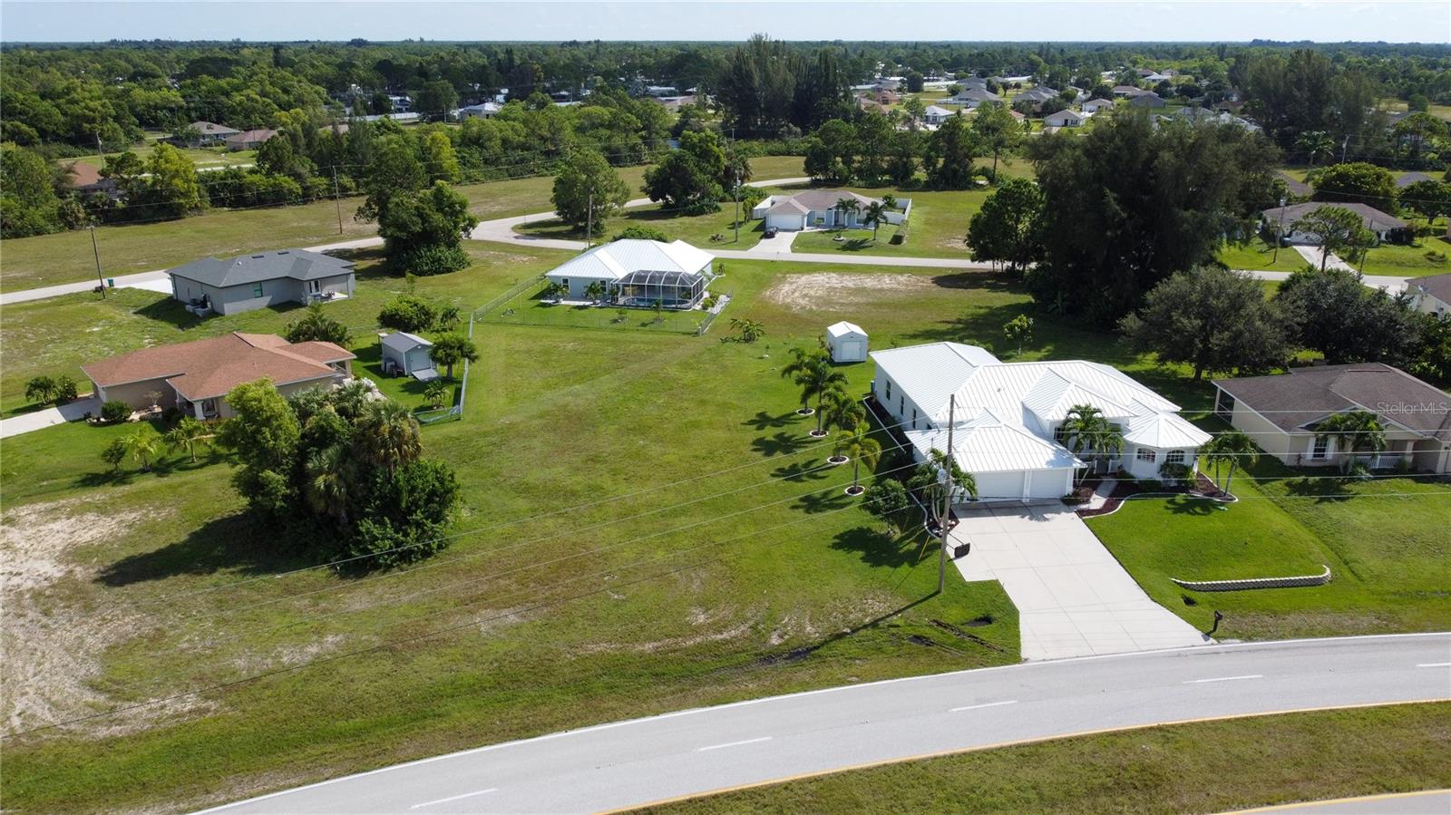 4239 E GATOR CIR, CAPE CORAL, FL, 33909