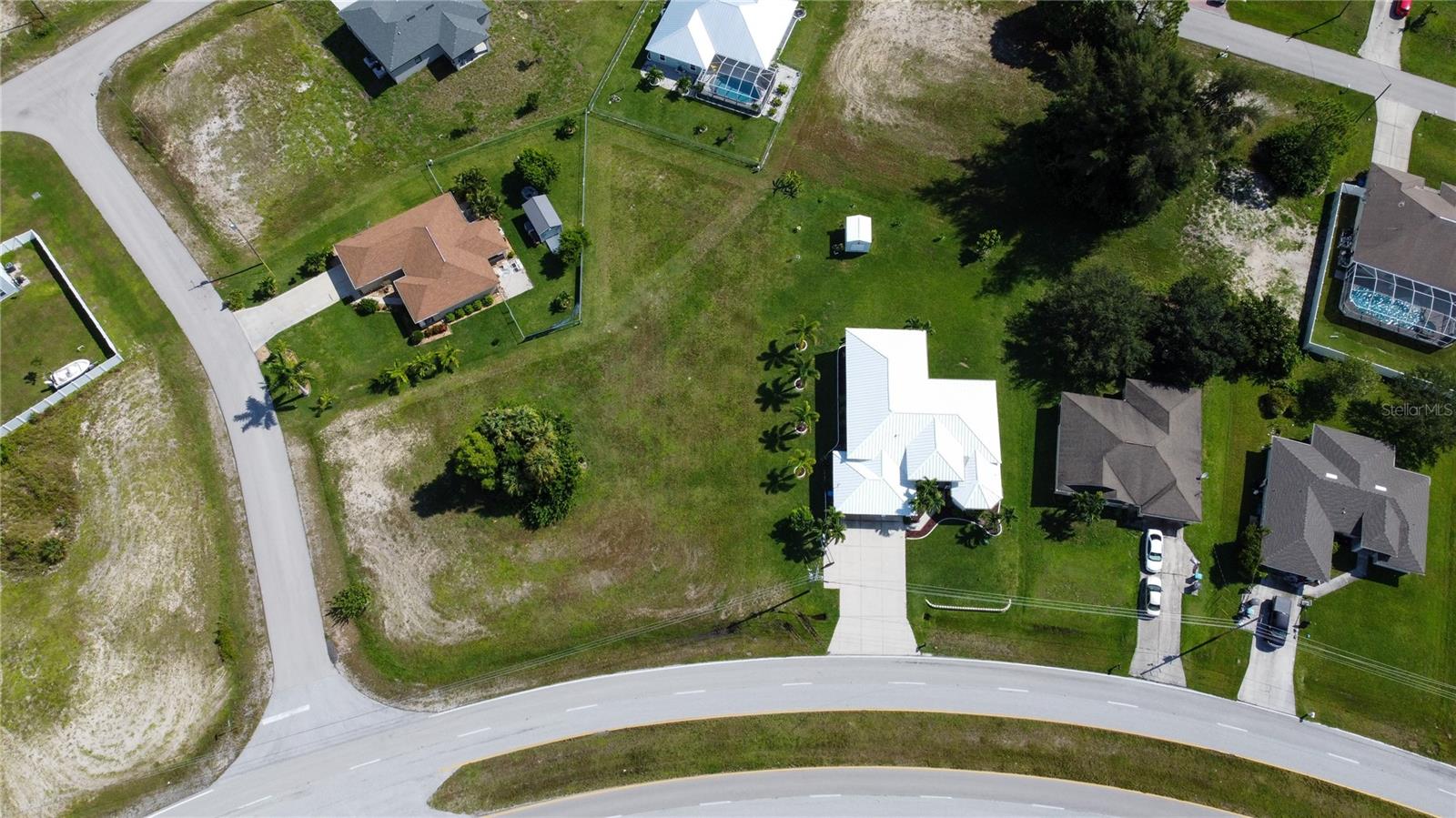 4239 E GATOR CIR, CAPE CORAL, FL, 33909