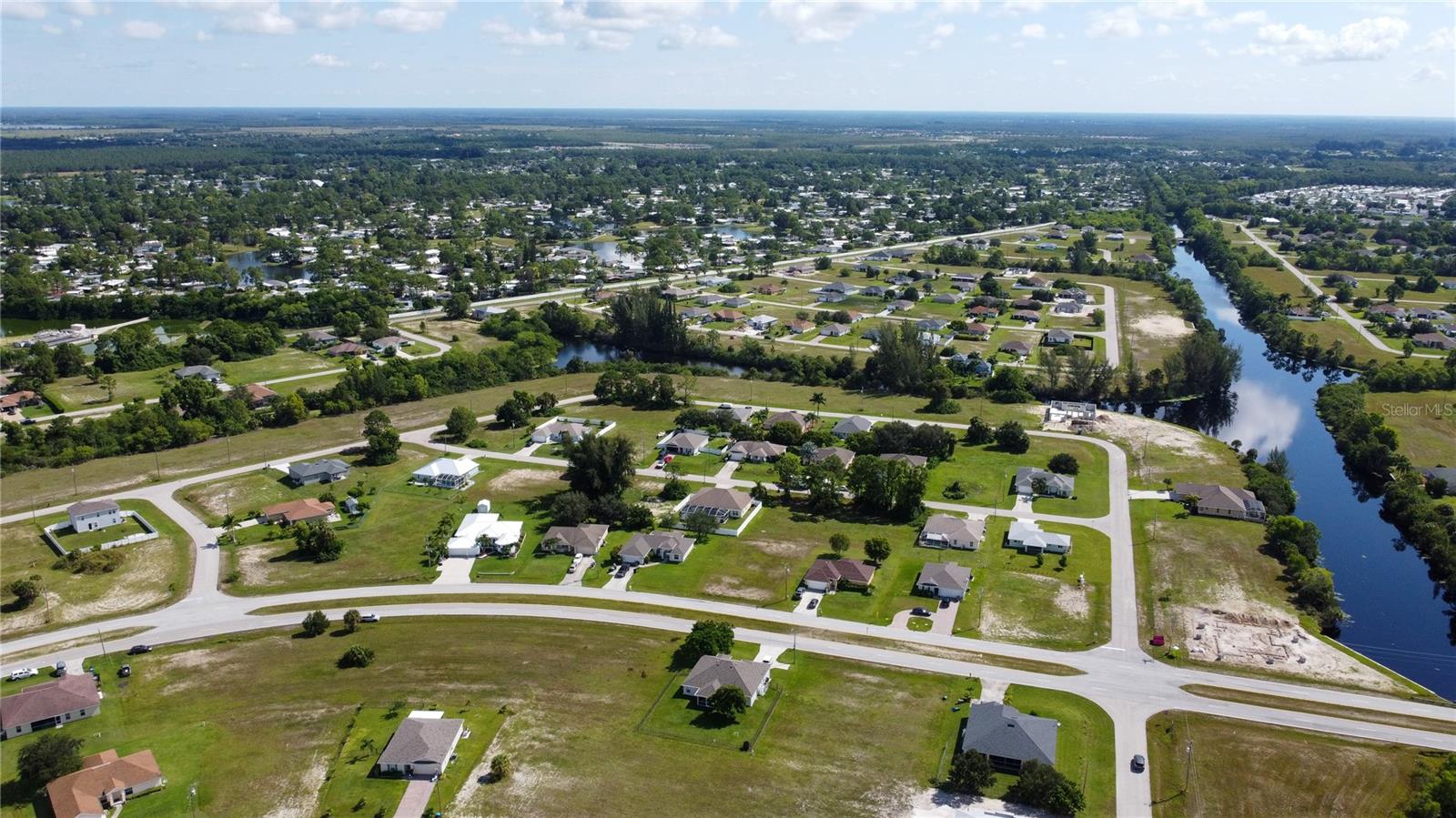 4239 E GATOR CIR, CAPE CORAL, FL, 33909