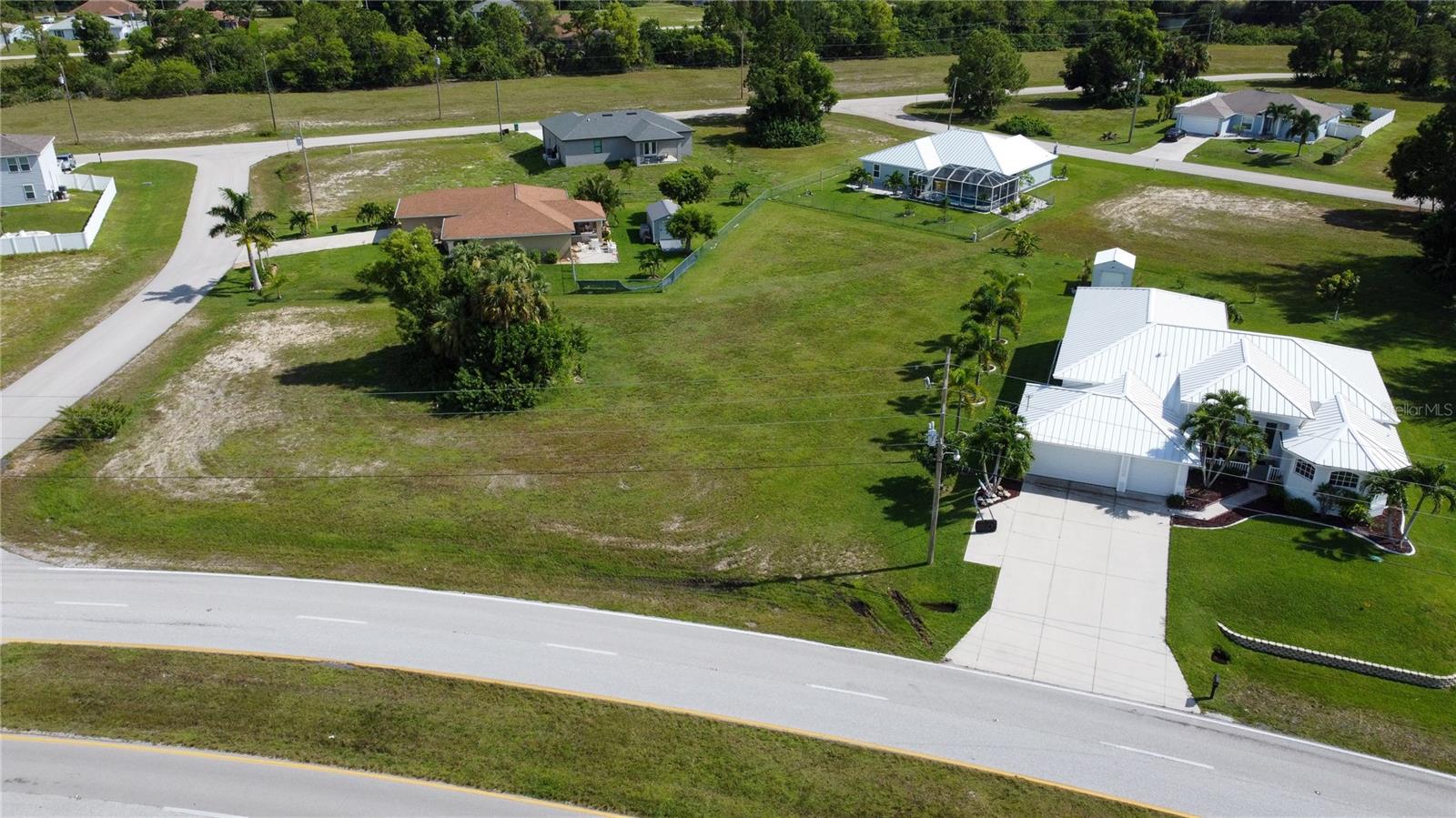 4239 E GATOR CIR, CAPE CORAL, FL, 33909