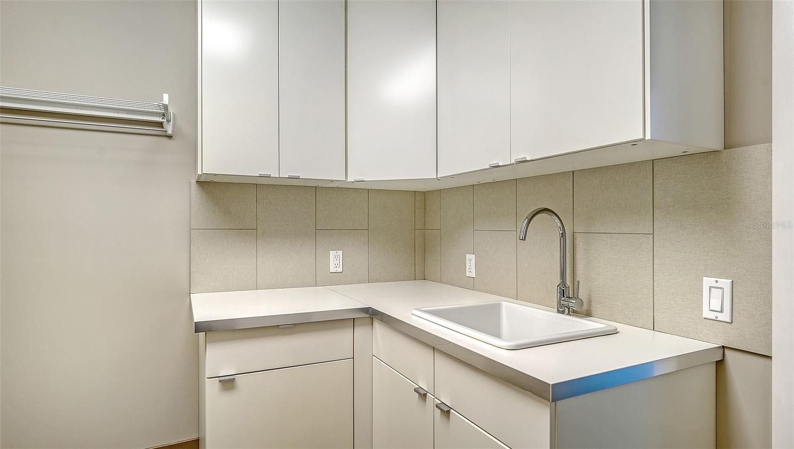 A4680584 Property Photo