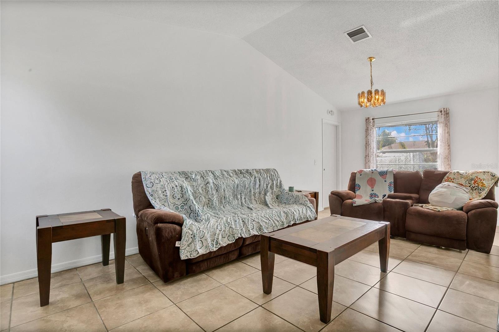 10400 SUMMIT SQUARE DR, LEESBURG, FL, 34788