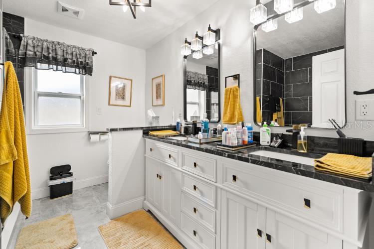 5701 TARAWOOD DR, ORLANDO, FL, 32819