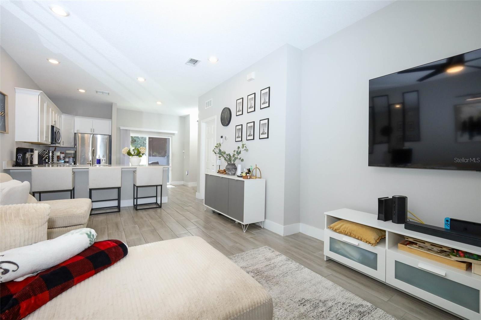 146 E 15TH ST, APOPKA, FL, 32703