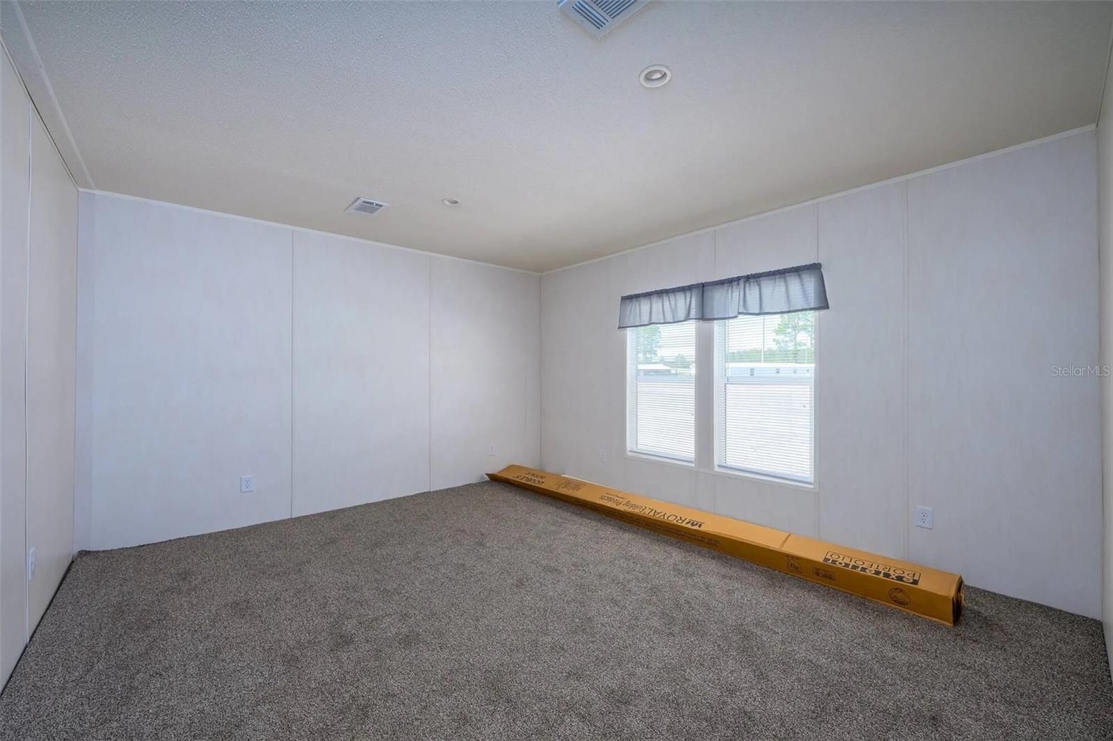 1041 NE COUNTY ROAD 125, LAWTEY, FL, 32058