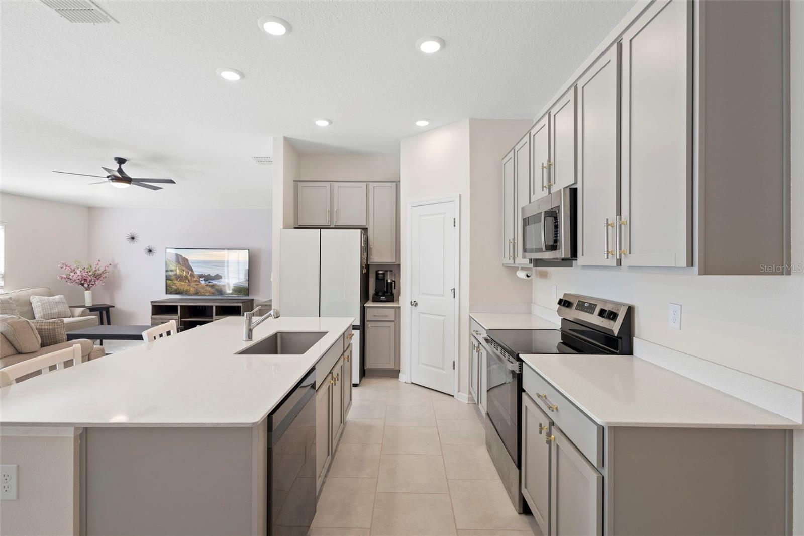 4114 TUG HILL LN, OSTEEN, FL, 32764