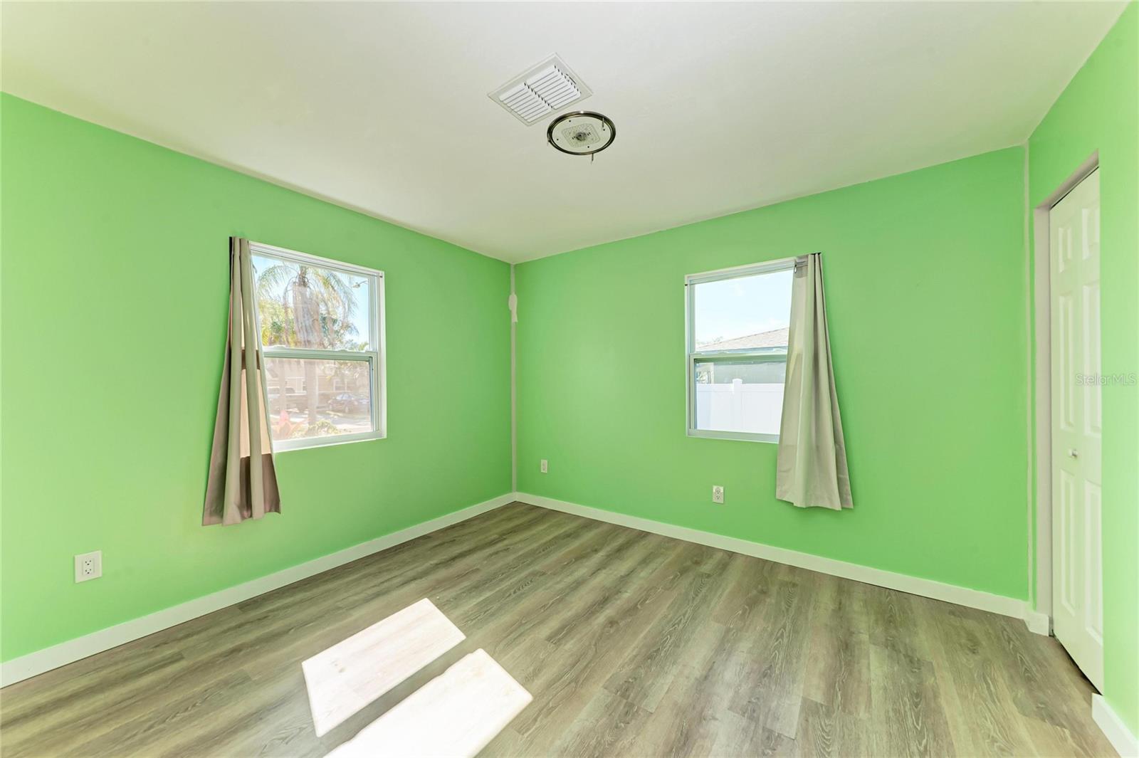 702 20TH AVE W, BRADENTON, FL, 34205