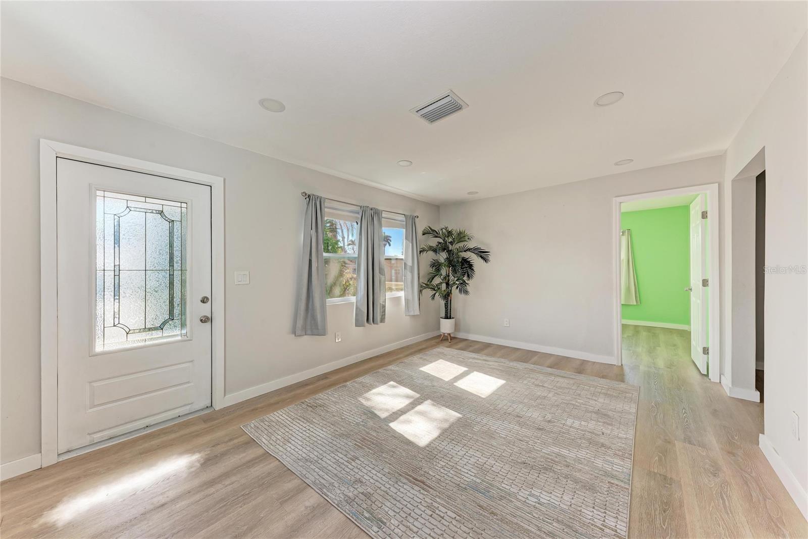 702 20TH AVE W, BRADENTON, FL, 34205