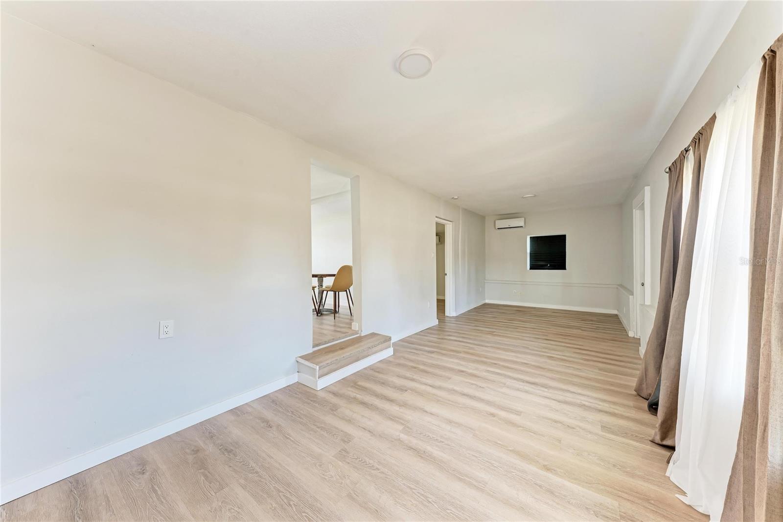 702 20TH AVE W, BRADENTON, FL, 34205