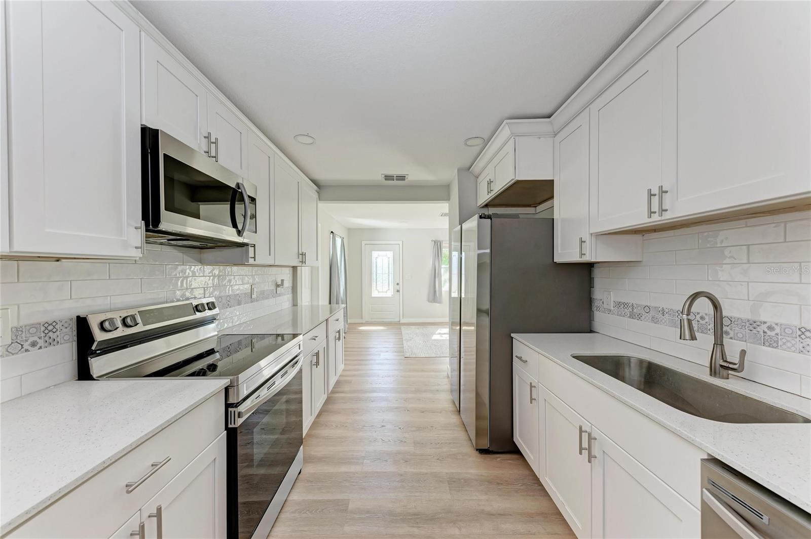 702 20TH AVE W, BRADENTON, FL, 34205