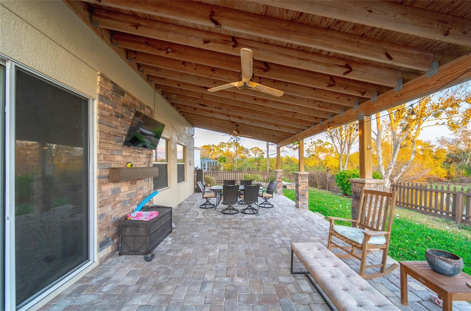 2724 SUNCOAST LAKES BLVD, PUNTA GORDA, FL, 33980