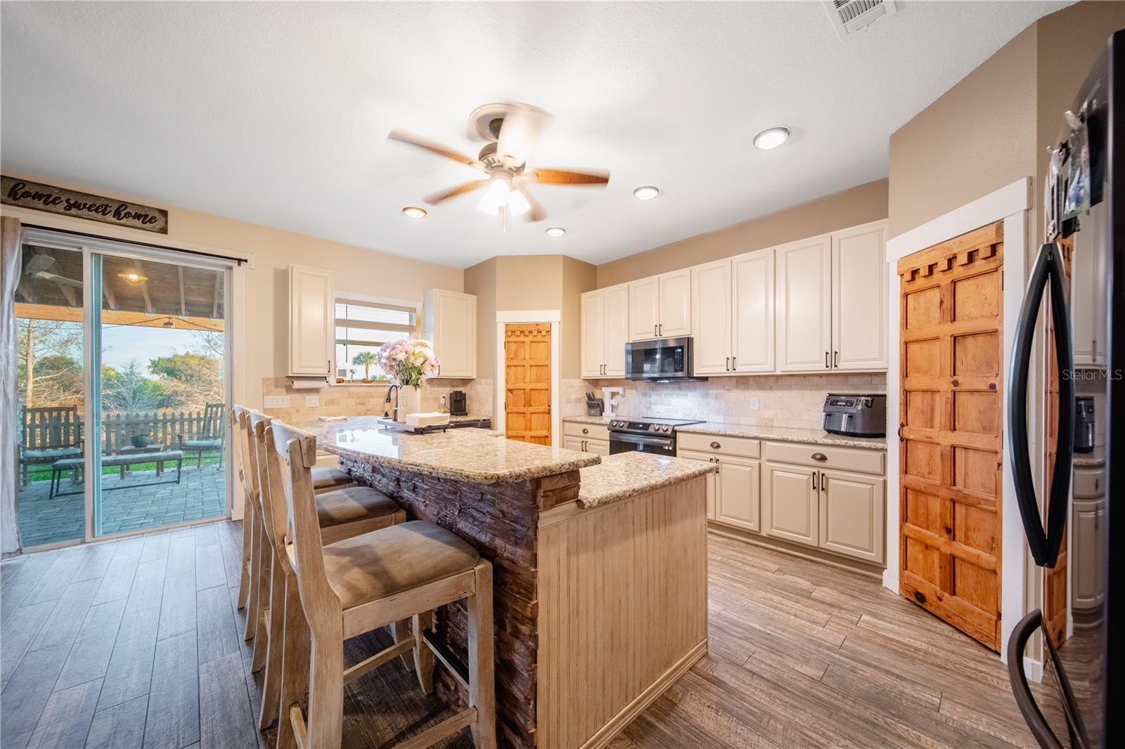 2724 SUNCOAST LAKES BLVD, PUNTA GORDA, FL, 33980