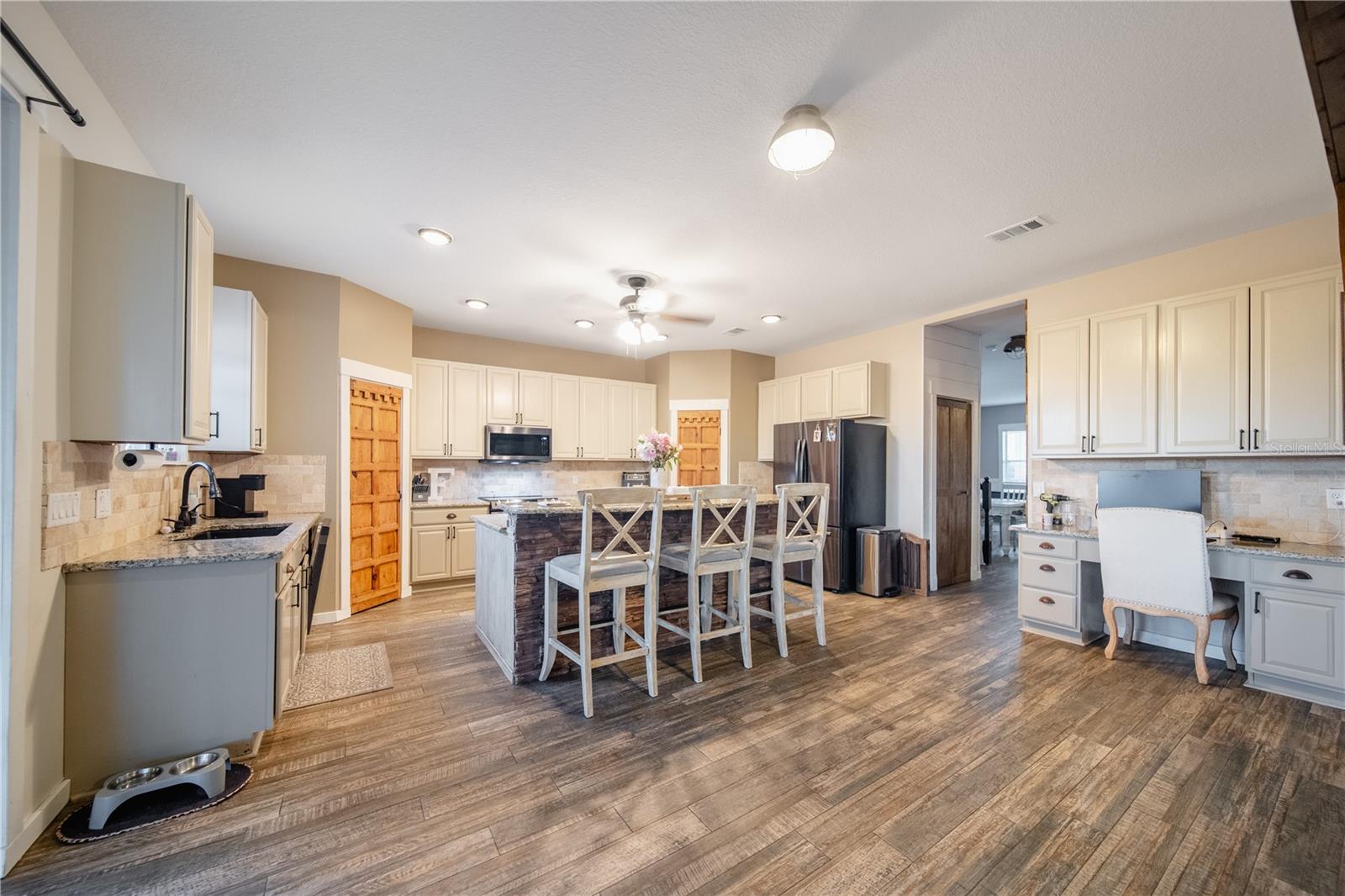 2724 SUNCOAST LAKES BLVD, PUNTA GORDA, FL, 33980