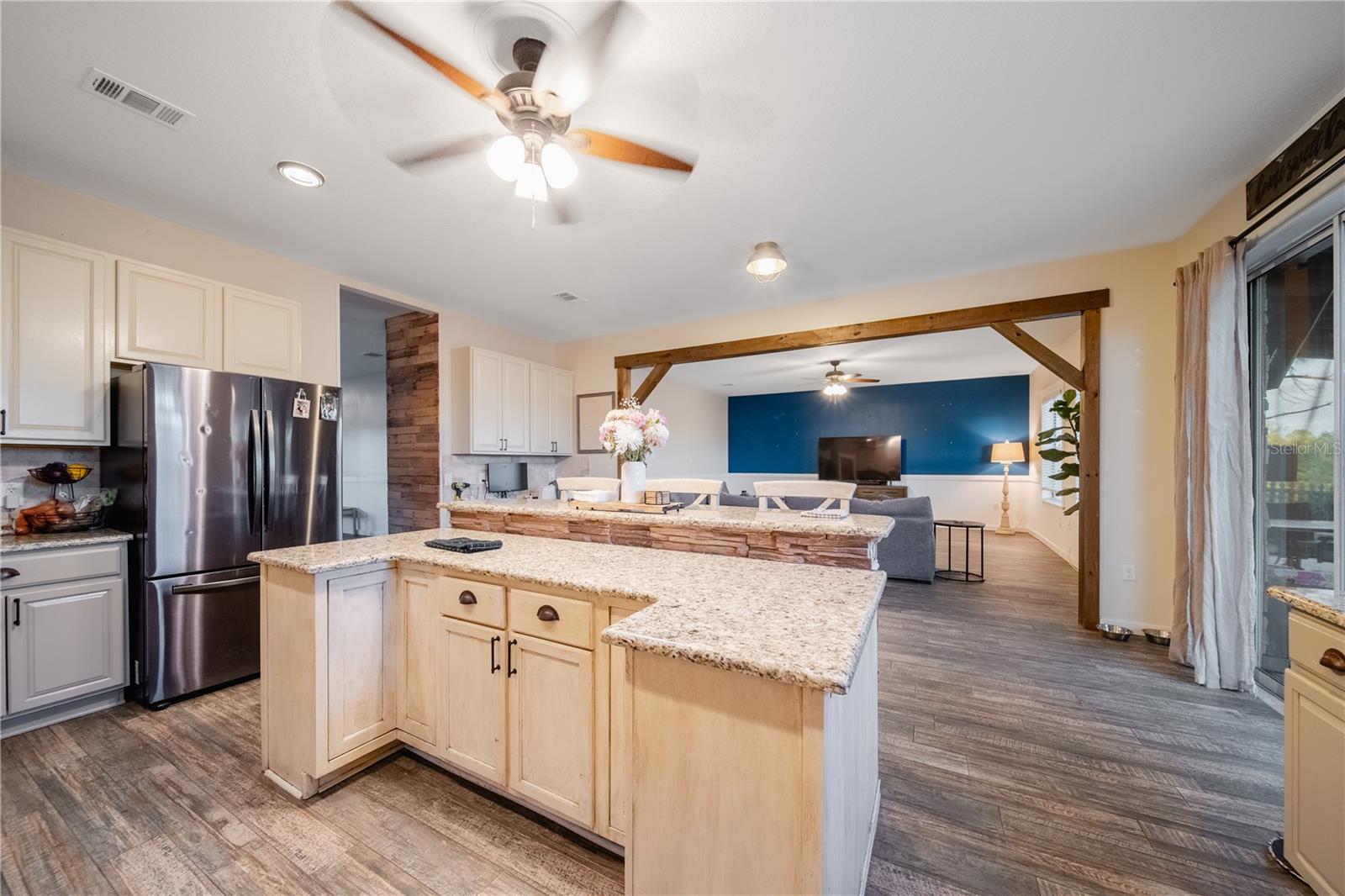 2724 SUNCOAST LAKES BLVD, PUNTA GORDA, FL, 33980