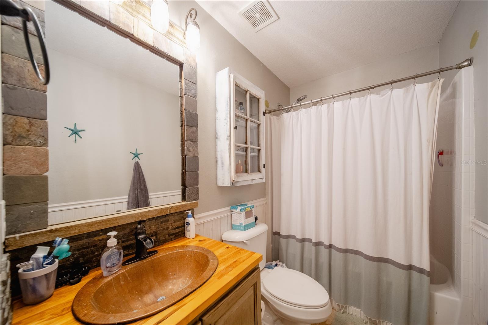 2724 SUNCOAST LAKES BLVD, PUNTA GORDA, FL, 33980