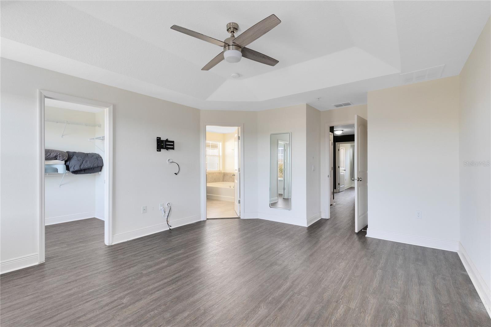 10033 TOWN LAKE DR, ORLANDO, FL, 32832