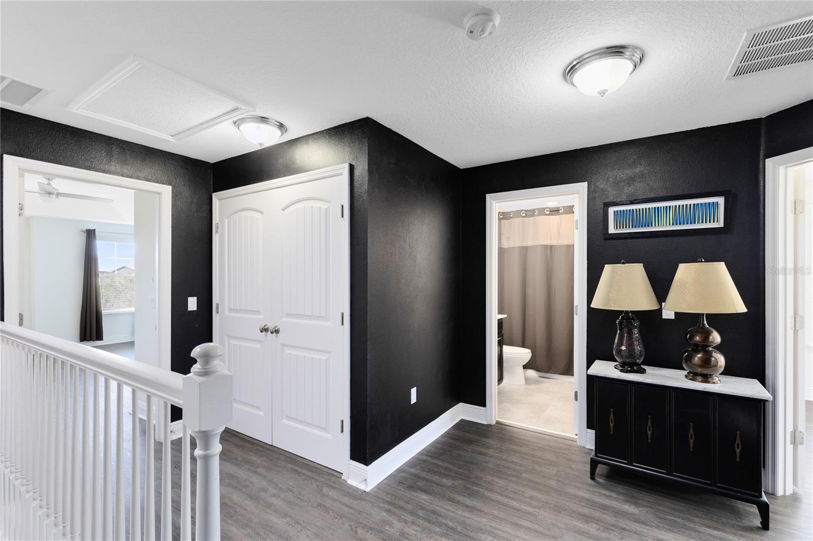 10033 TOWN LAKE DR, ORLANDO, FL, 32832