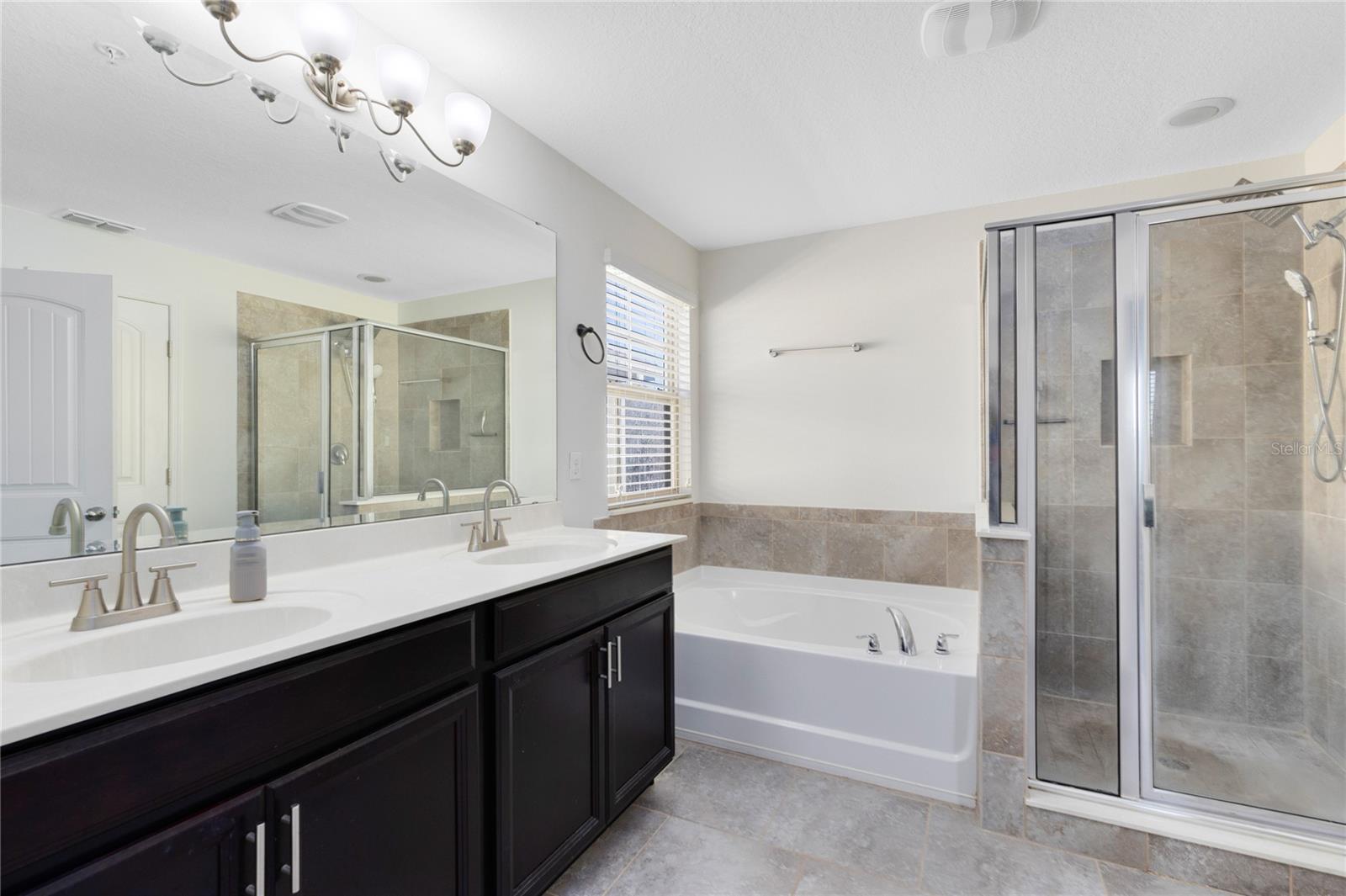 10033 TOWN LAKE DR, ORLANDO, FL, 32832