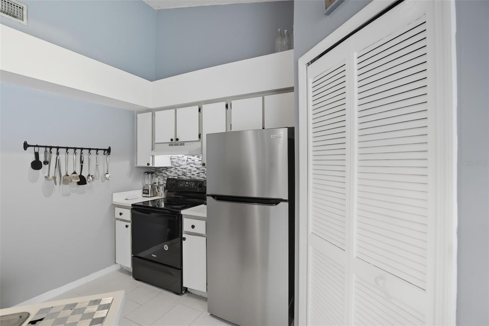 4684 PEMBROOK PL #I-205, ORLANDO, FL, 32811