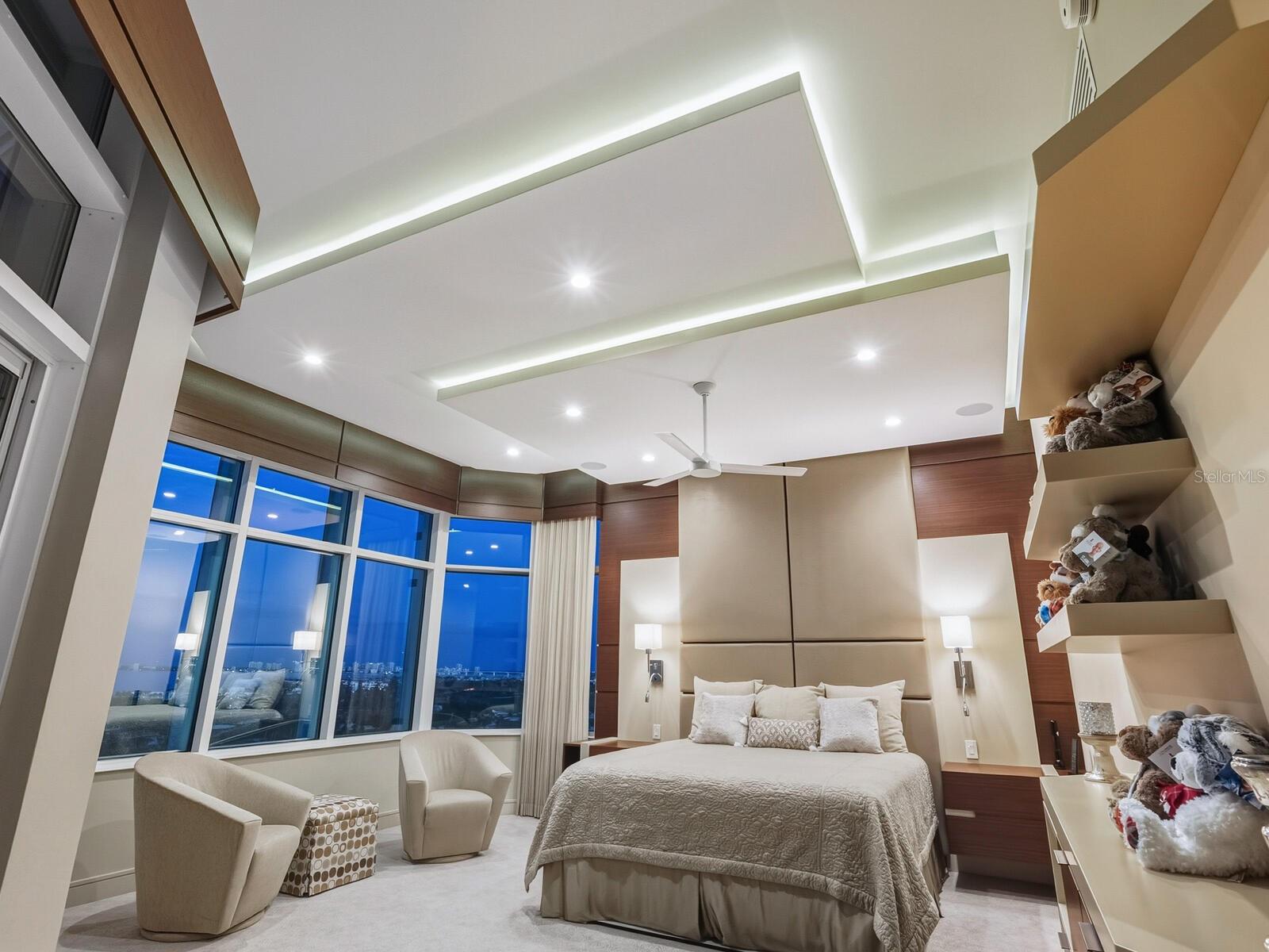 655 LONGBOAT CLUB RD #1PH, LONGBOAT KEY, FL, 34228