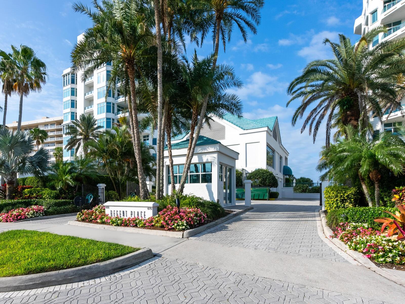 655 LONGBOAT CLUB RD #1PH, LONGBOAT KEY, FL, 34228