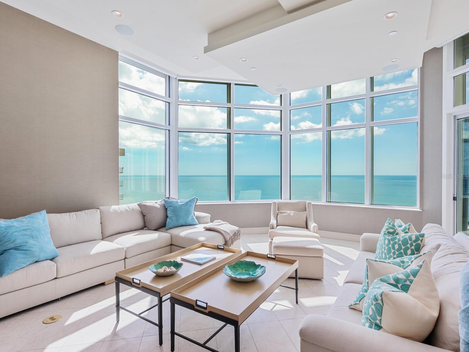 655 LONGBOAT CLUB RD #1PH, LONGBOAT KEY, FL, 34228