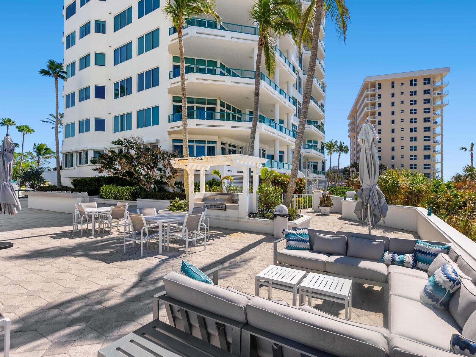 655 LONGBOAT CLUB RD #1PH, LONGBOAT KEY, FL, 34228