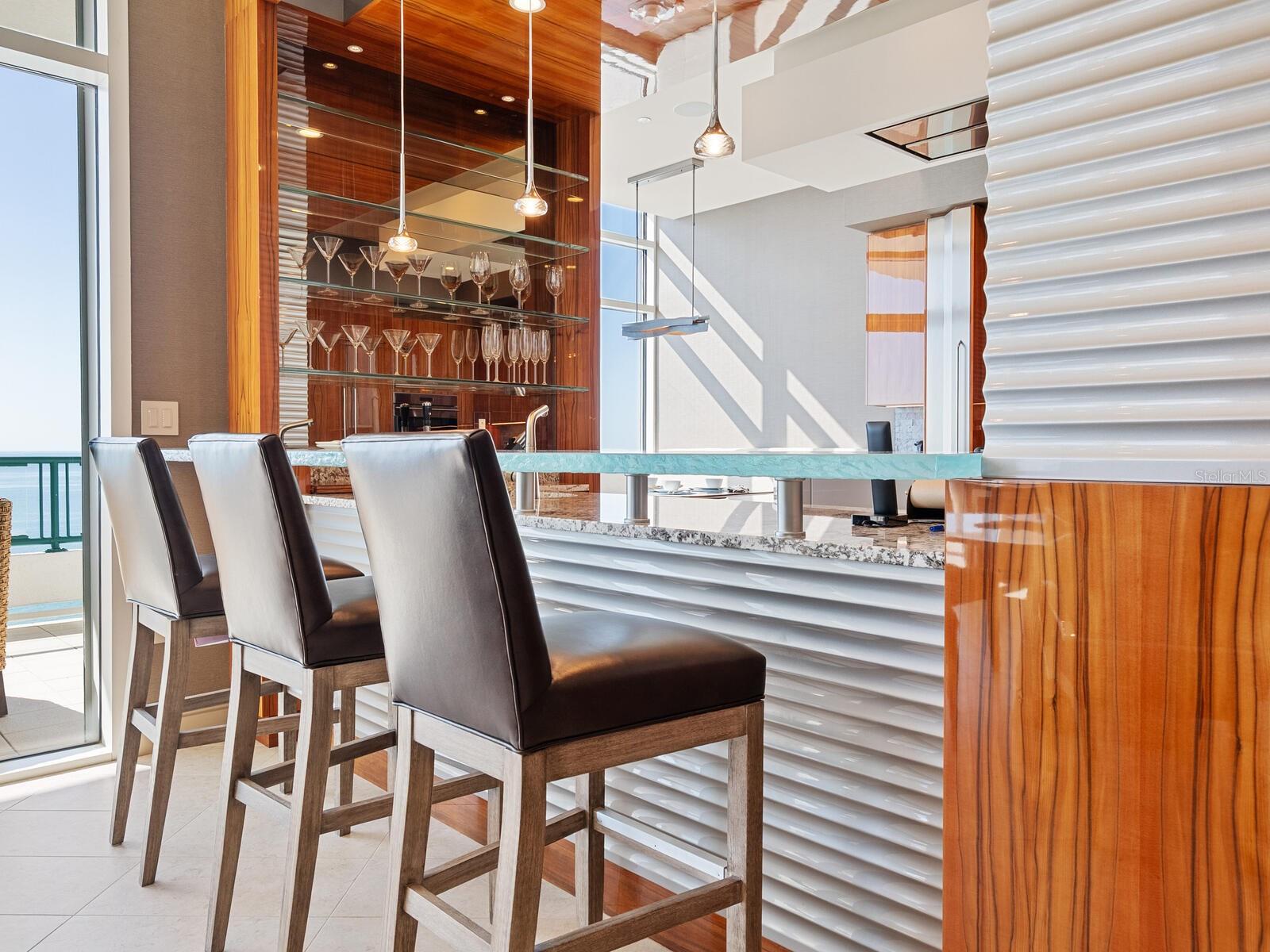 655 LONGBOAT CLUB RD #1PH, LONGBOAT KEY, FL, 34228