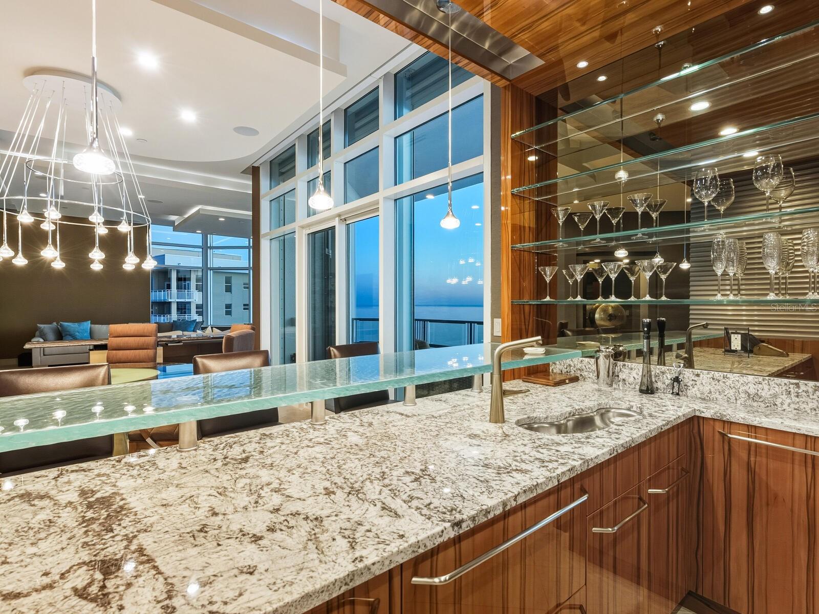 655 LONGBOAT CLUB RD #1PH, LONGBOAT KEY, FL, 34228