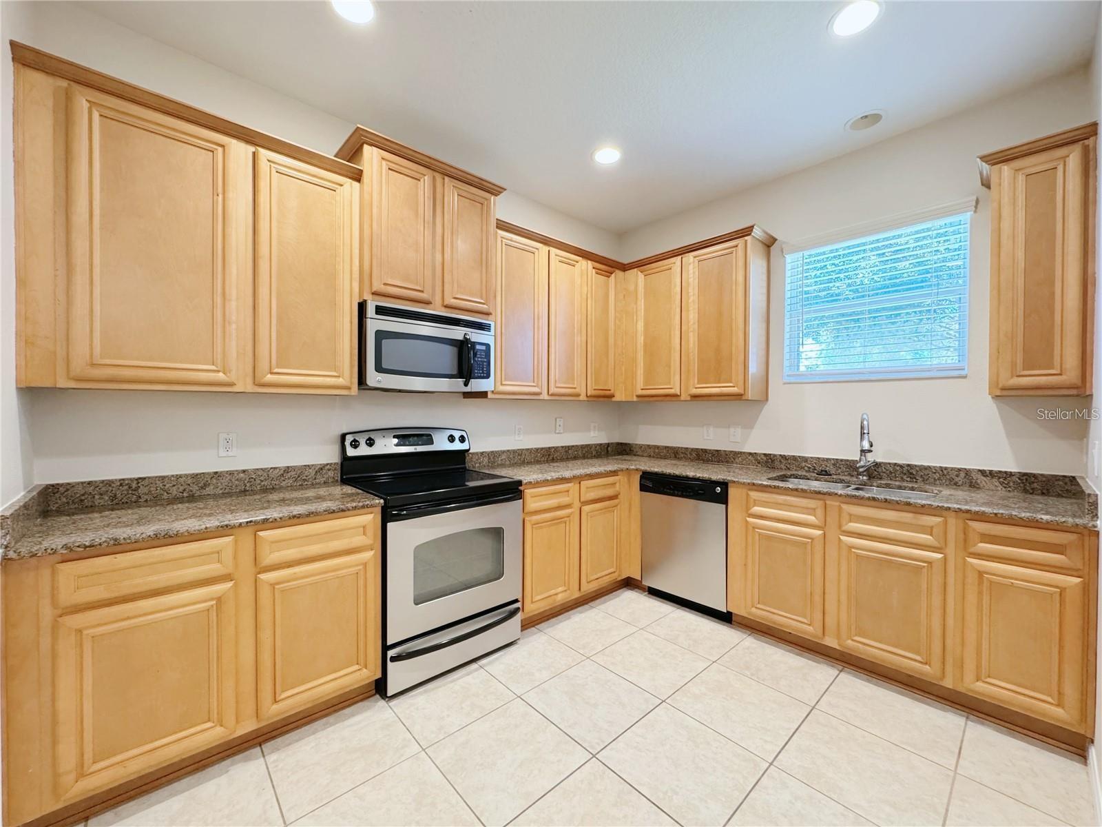 1244 PRIORY CIR, WINTER GARDEN, FL, 34787