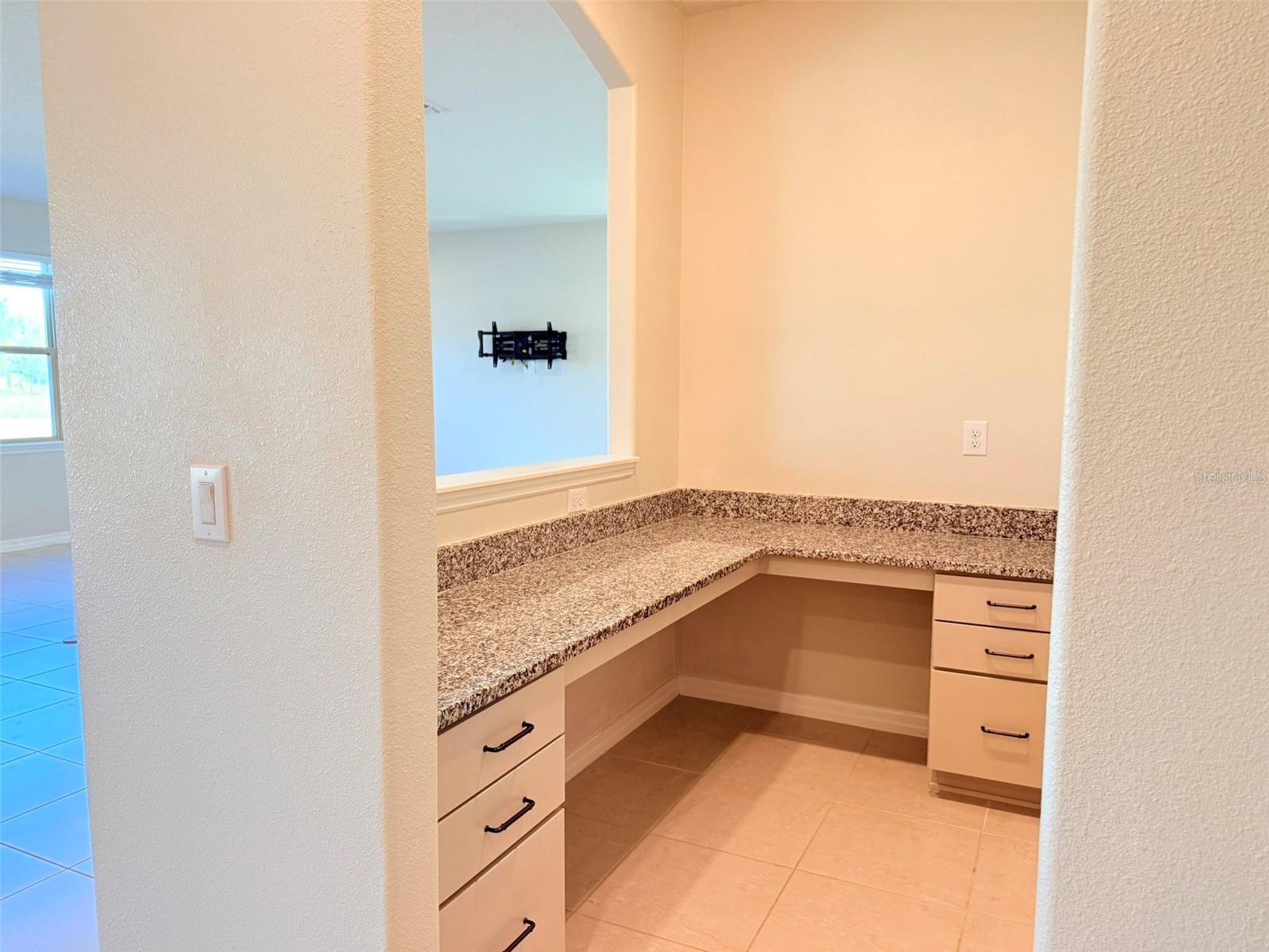 10844 ROLLING MOSS RD, TAMPA, FL, 33647