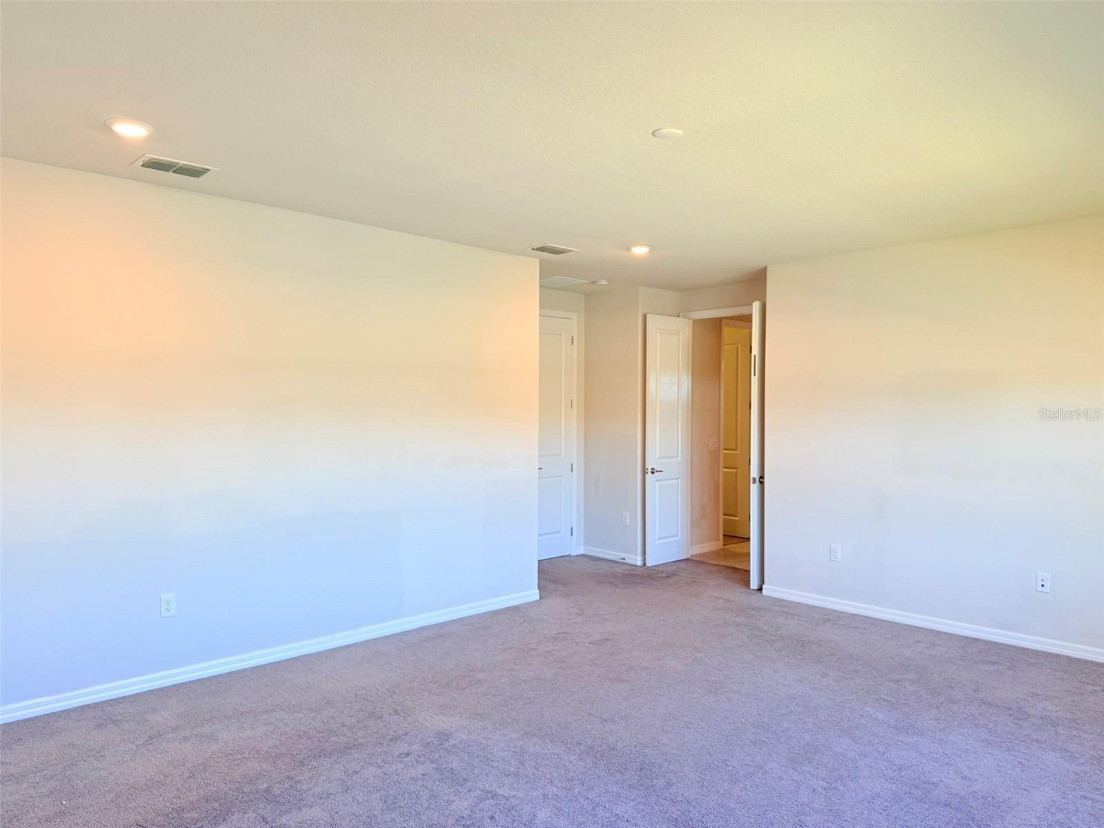 10844 ROLLING MOSS RD, TAMPA, FL, 33647