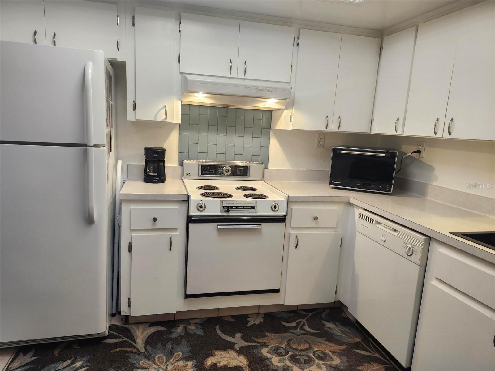 19029 US HIGHWAY 19 N #9-305, CLEARWATER, FL, 33764