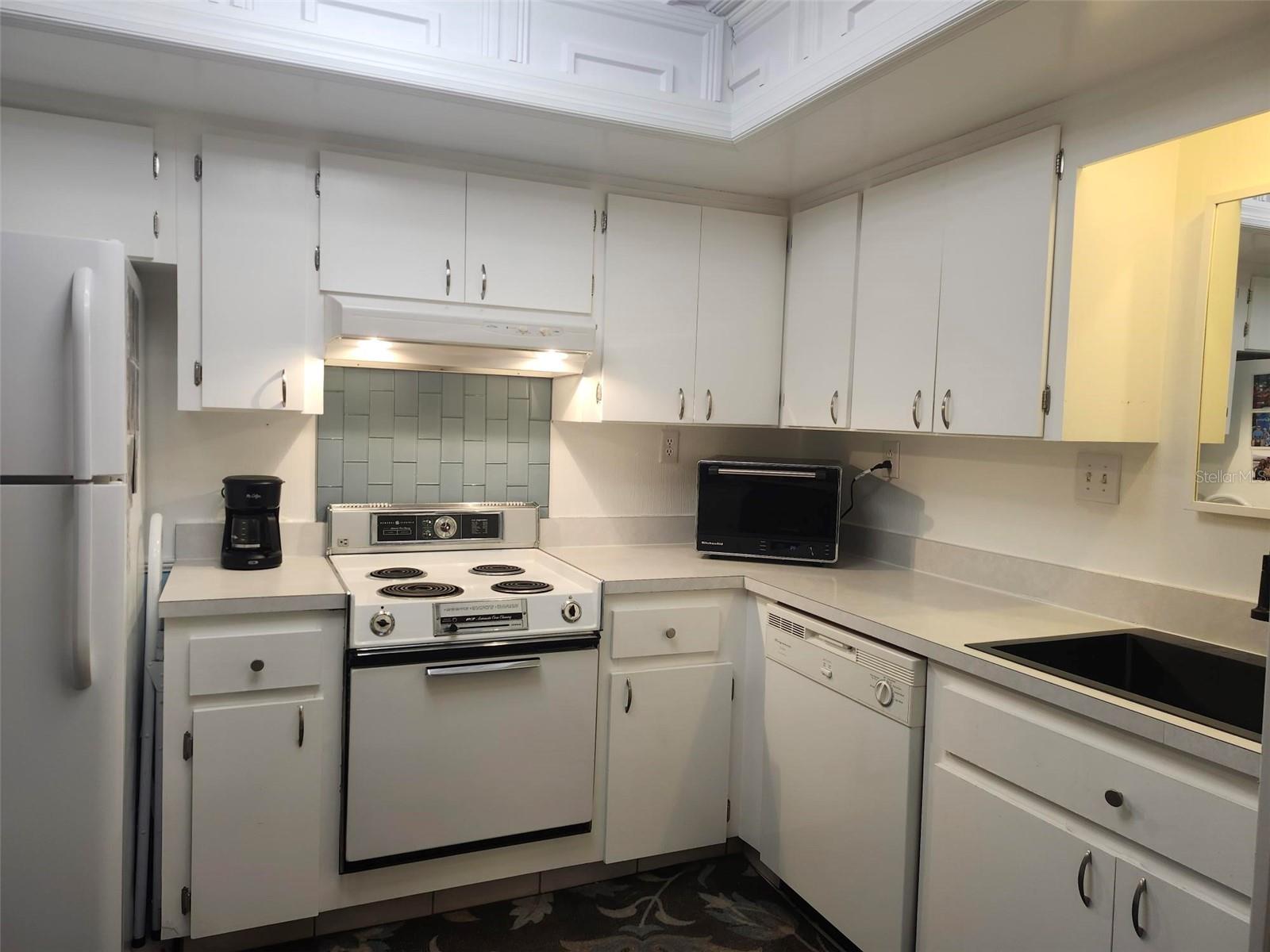 19029 US HIGHWAY 19 N #9-305, CLEARWATER, FL, 33764