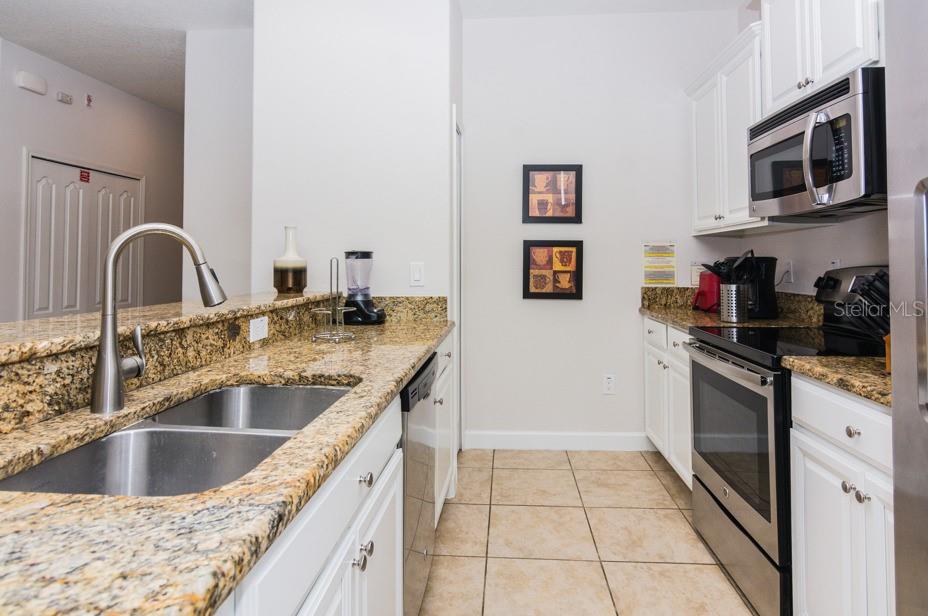 2963 BANANA PALM DR, KISSIMMEE, FL, 34747