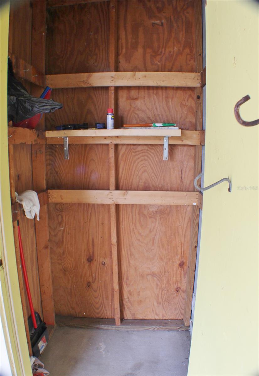 9515 FIELDVIEW CIR, THONOTOSASSA, FL, 33592